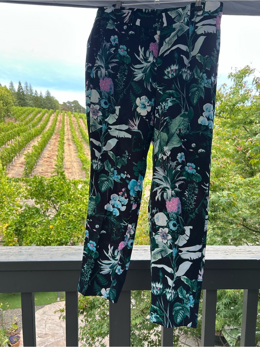 Banana Republic Black n Green Pretty Floral Printed Pants